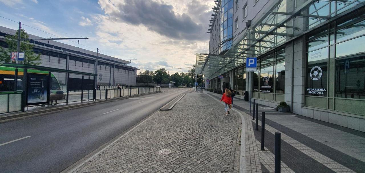 Pentagos Lägenhet Poznań Exteriör bild